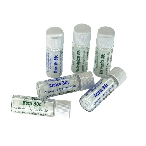 Flesjes met homeopathische granules als navulling voor Helios homeopathie kitjes