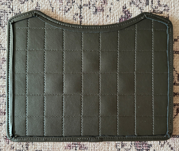 Achterkant van etui vegan voor 45 chipkaarten