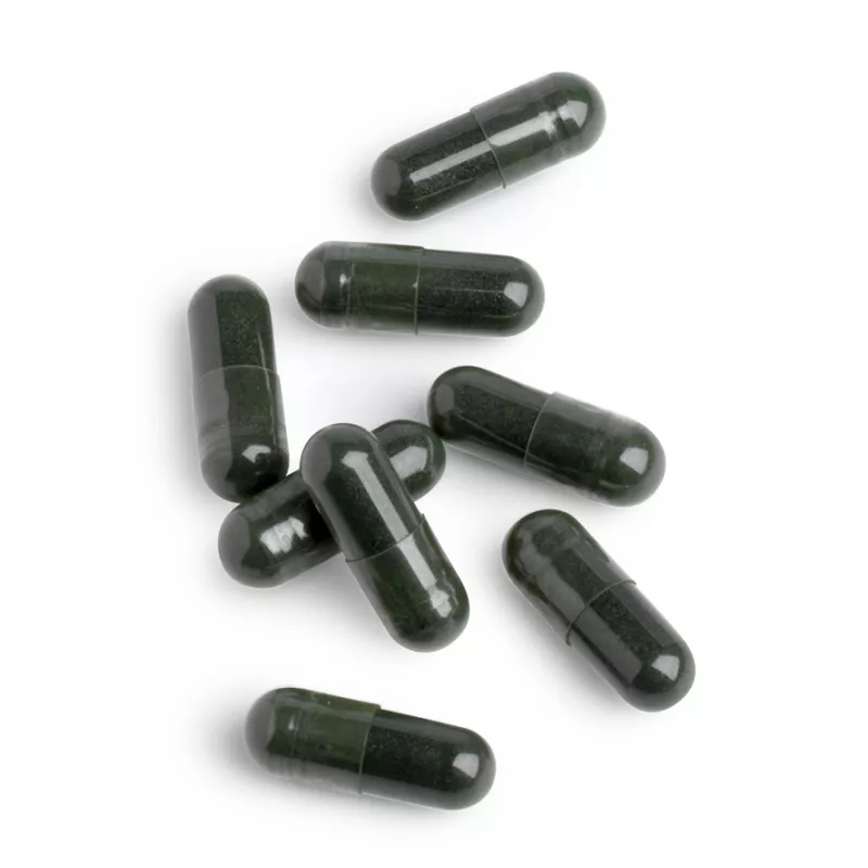Energetica Natura Klamazol 90 vegacapsules – supplement met Klamath blauw-groene algen. Inhoud van de pot: donkergroene capsules