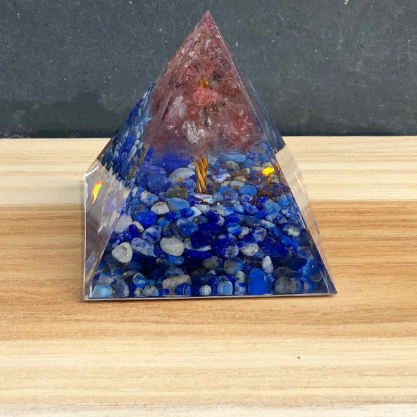 Orgonite piramide blauw