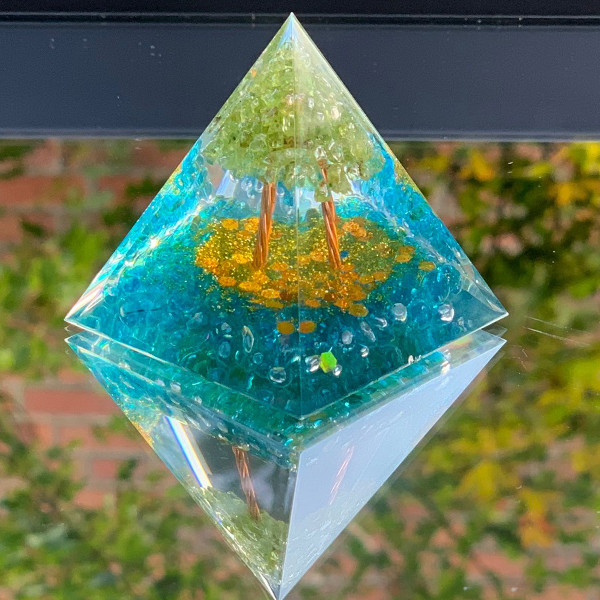 Orgonite piramide levensboom VERKOCHT