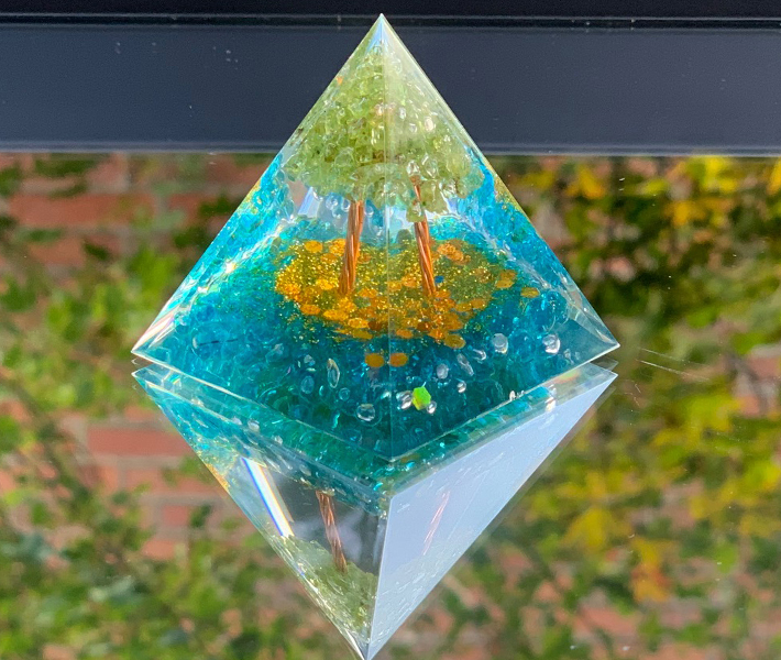 Orgonite piramide levensboom VERKOCHT