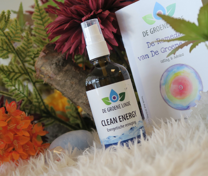 De Groene Linde Clean Energy Spray 100 ml – energetische ruimtespray met jeneverbes, salie, rozemarijn en latschenkiefer in alcohol